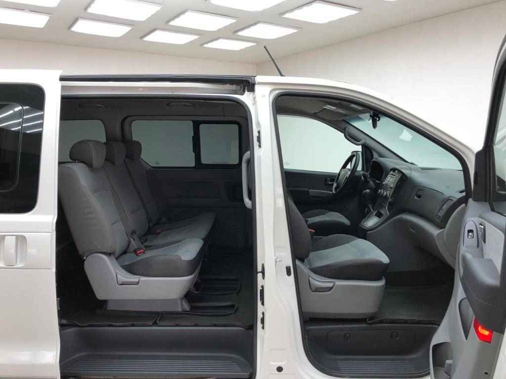 Hyundai H-1, II