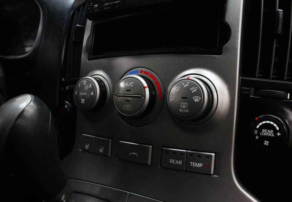 Hyundai Grand Starex, I