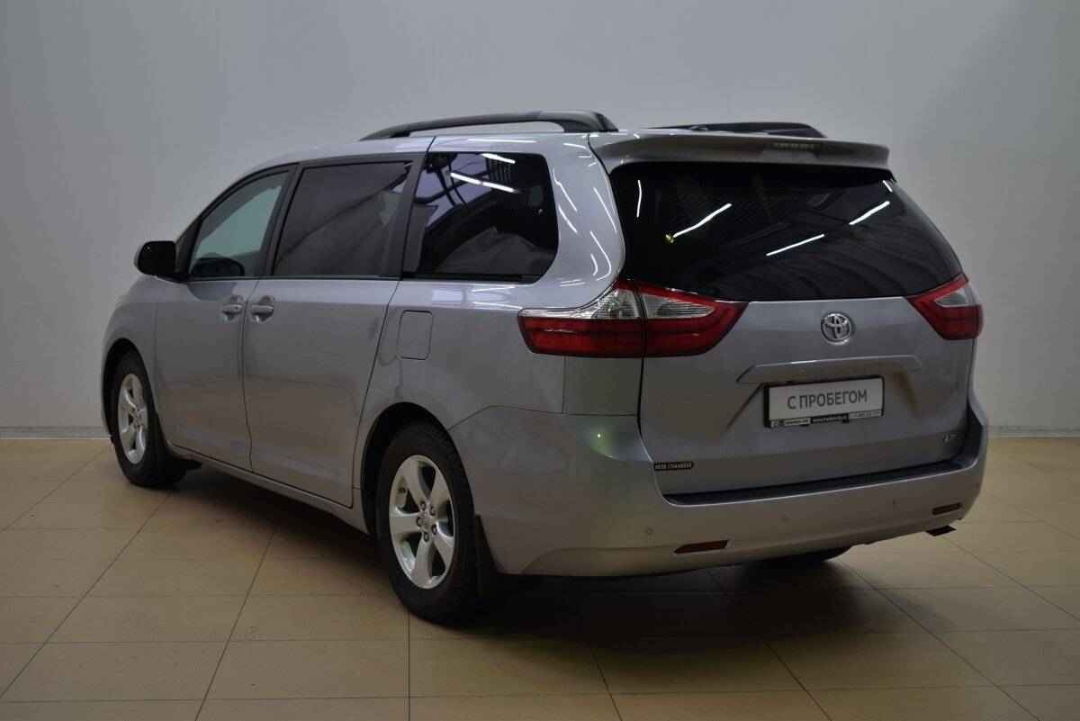 Toyota Sienna, III Рестайлинг