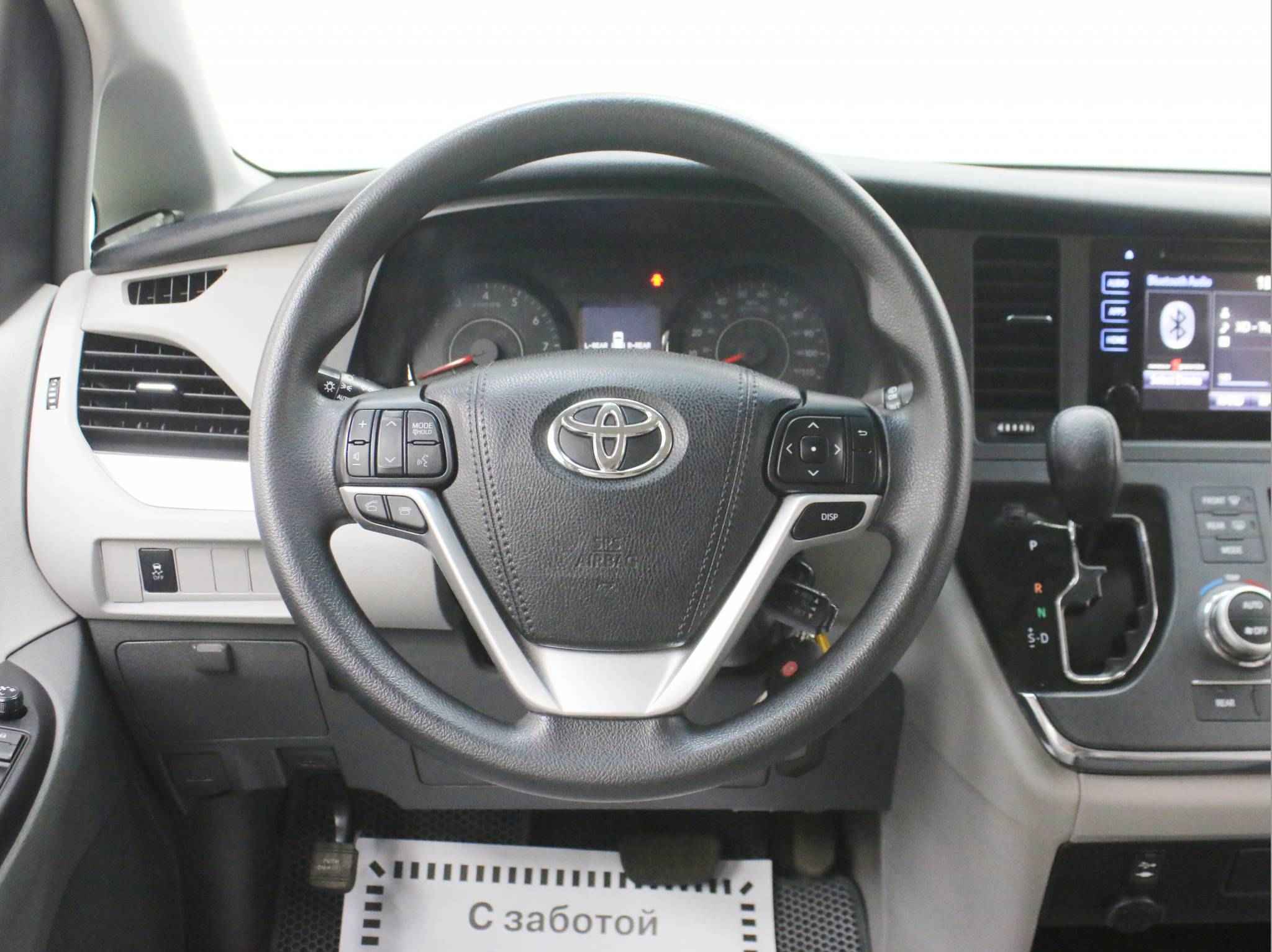 Toyota Sienna, III Рестайлинг