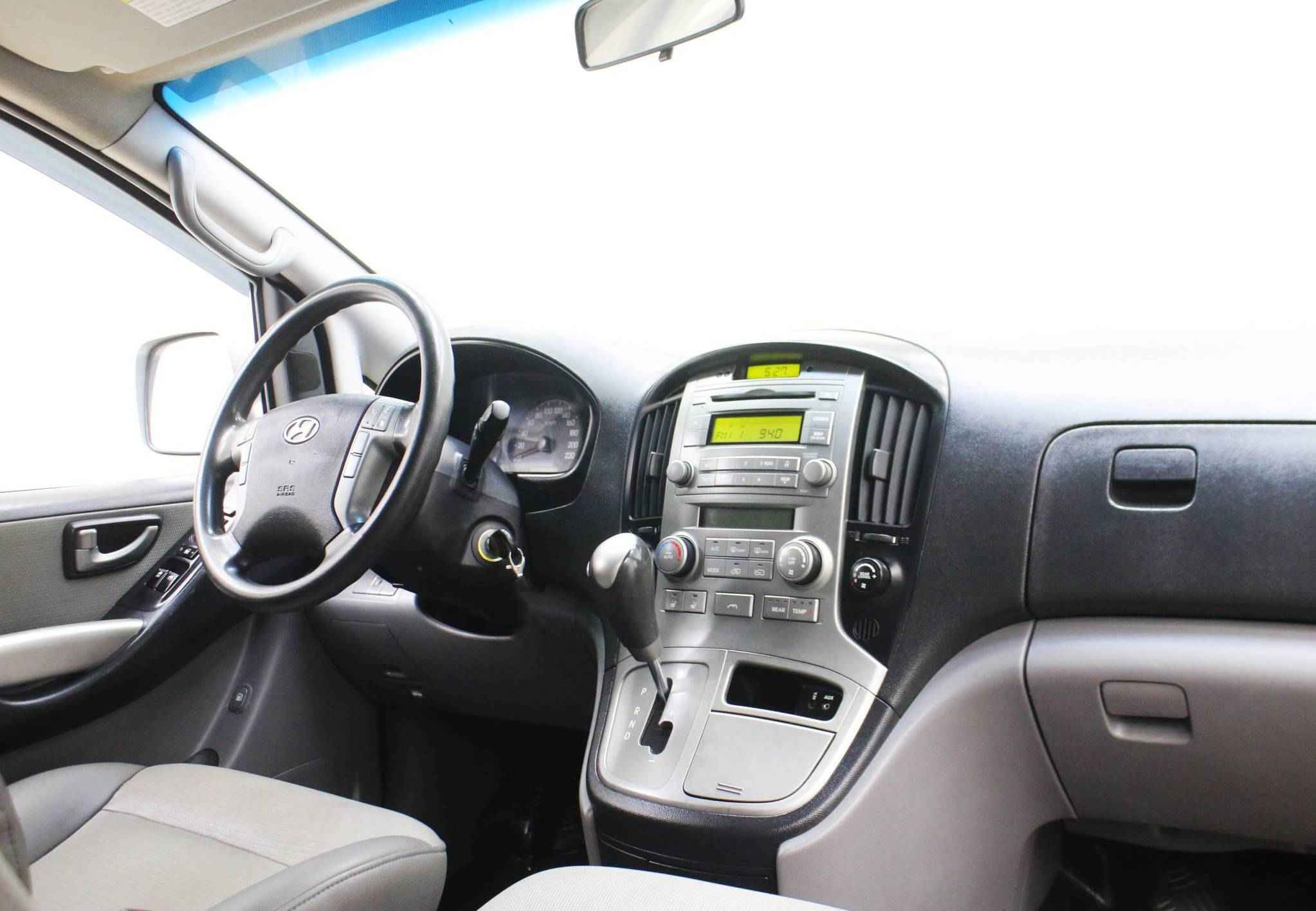 Hyundai Grand Starex, I