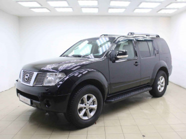 Nissan Pathfinder, III