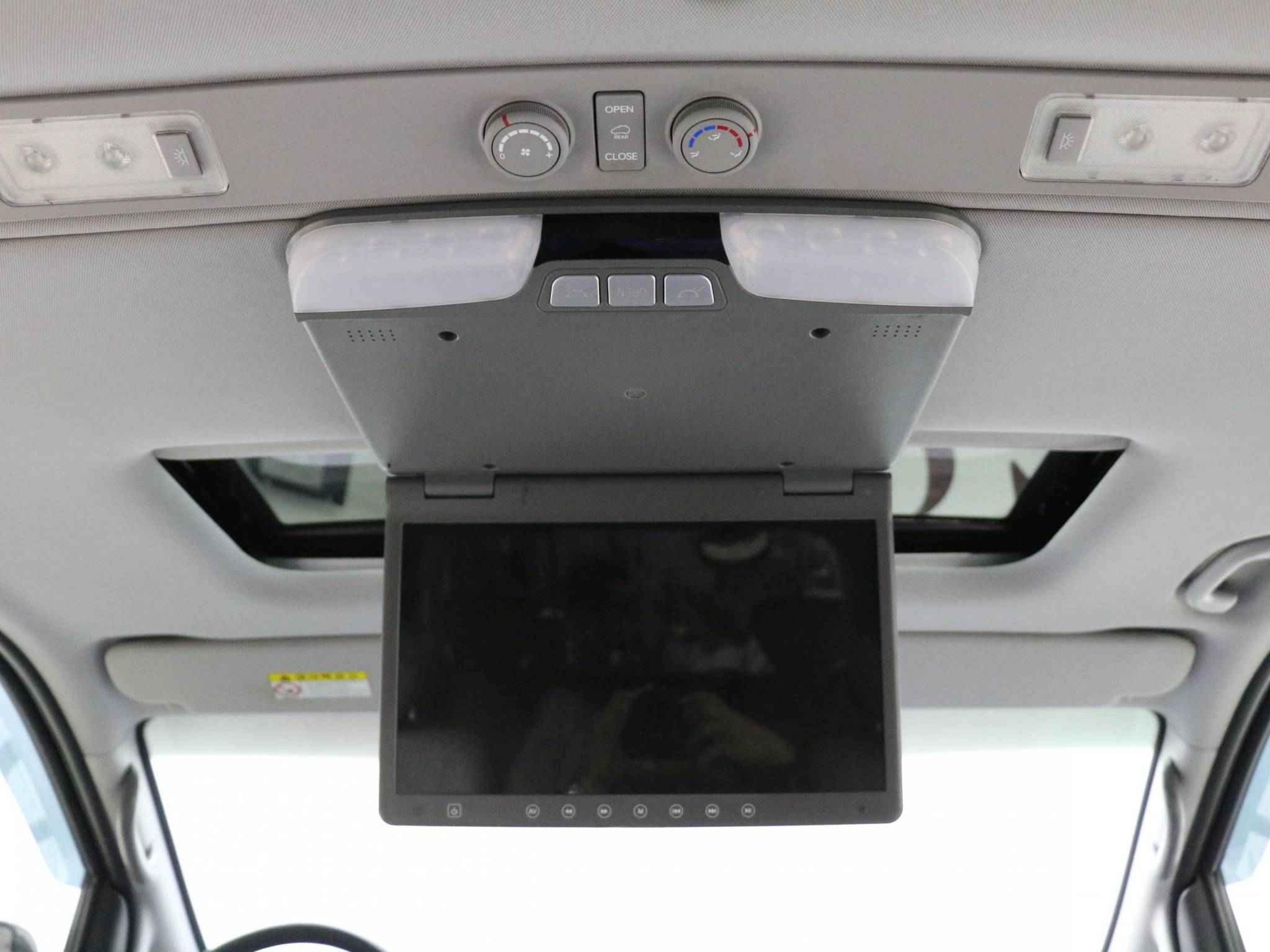 Hyundai Grand Starex, I