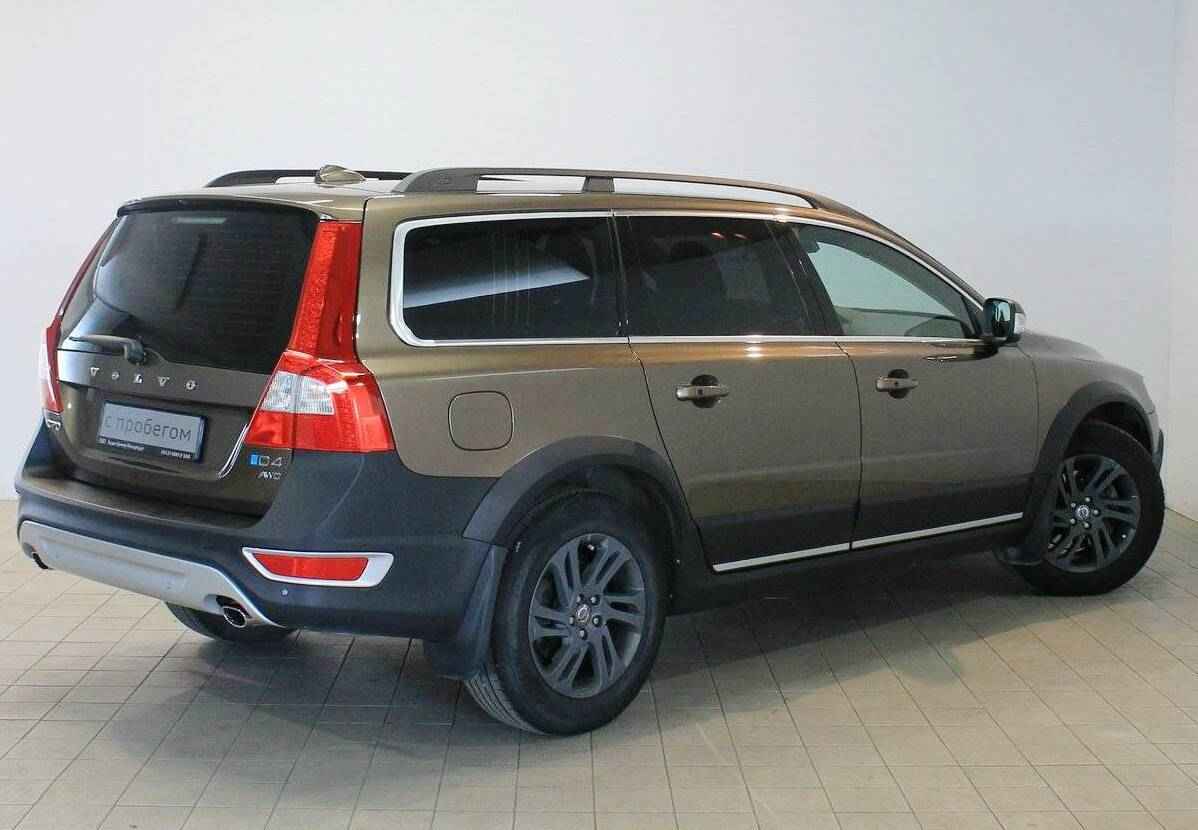 Volvo XC70, II