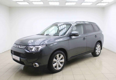 Mitsubishi Outlander, III