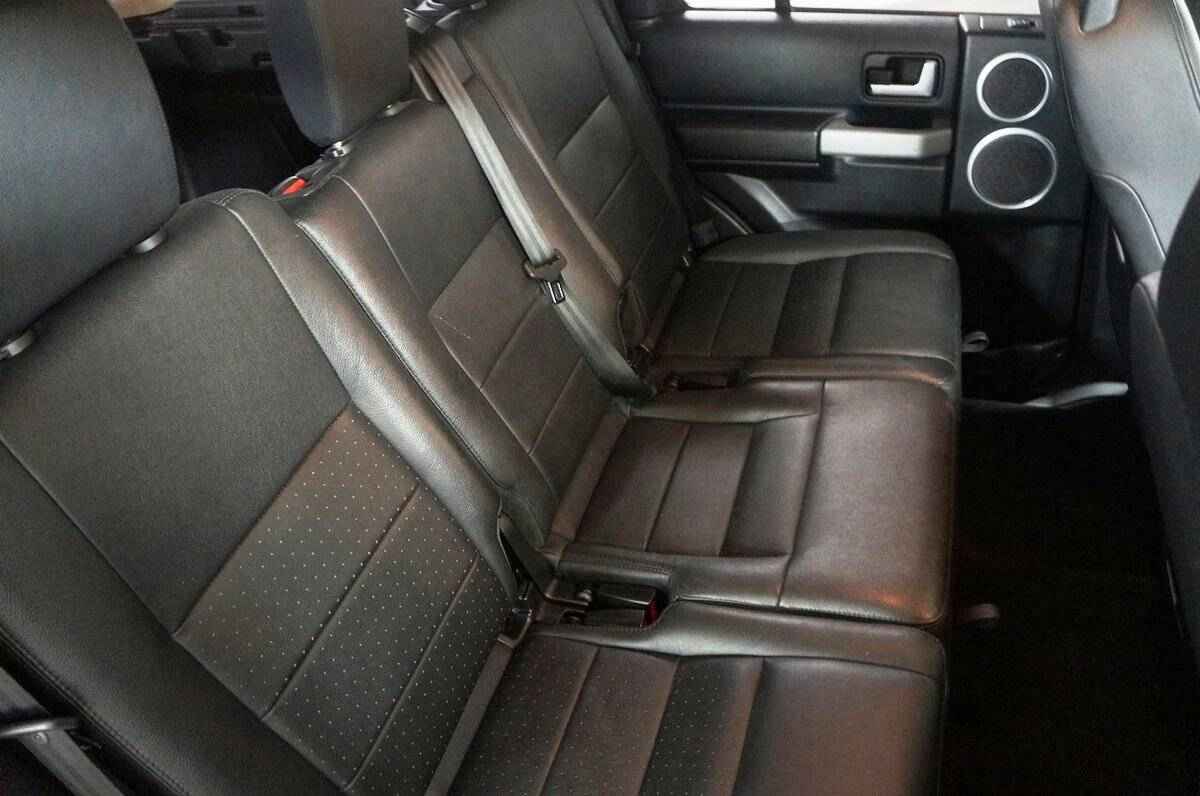 Land Rover Discovery, III