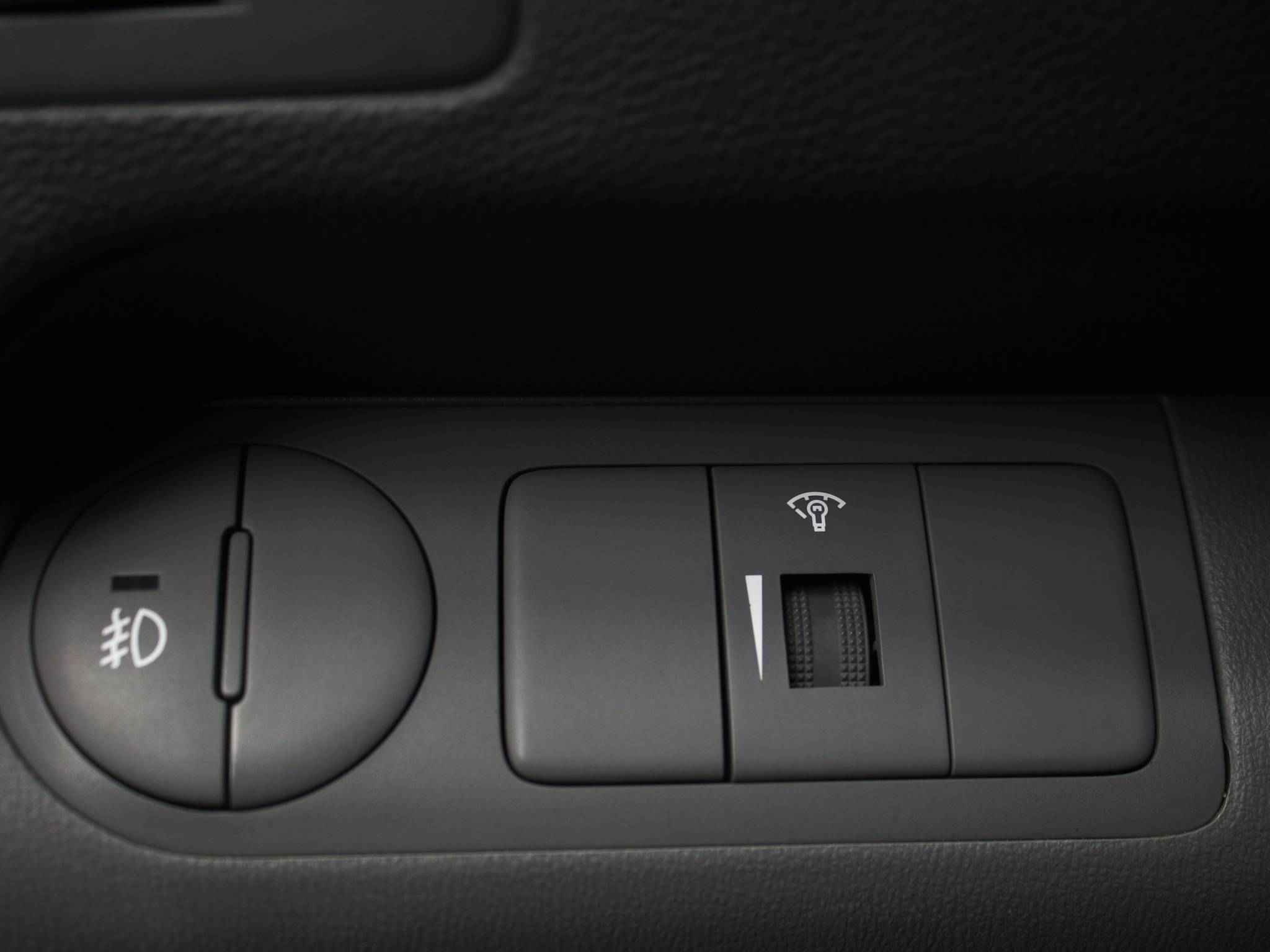 Hyundai Grand Starex, I