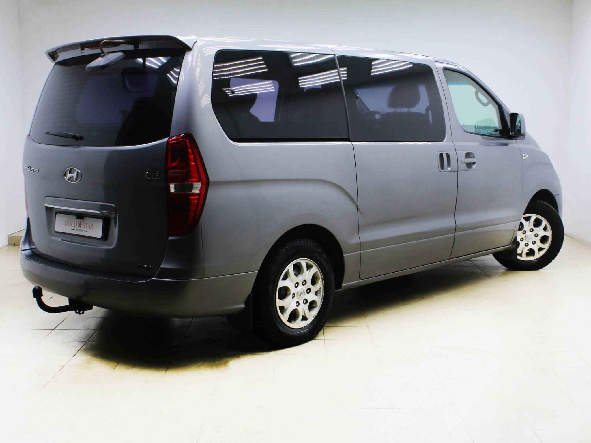 Hyundai Grand Starex, I