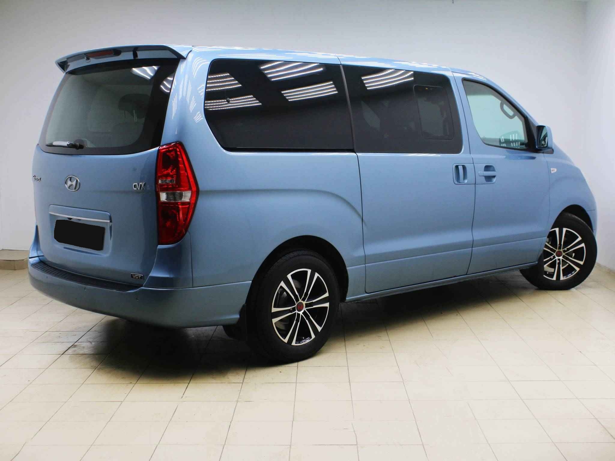 Hyundai Grand Starex, I