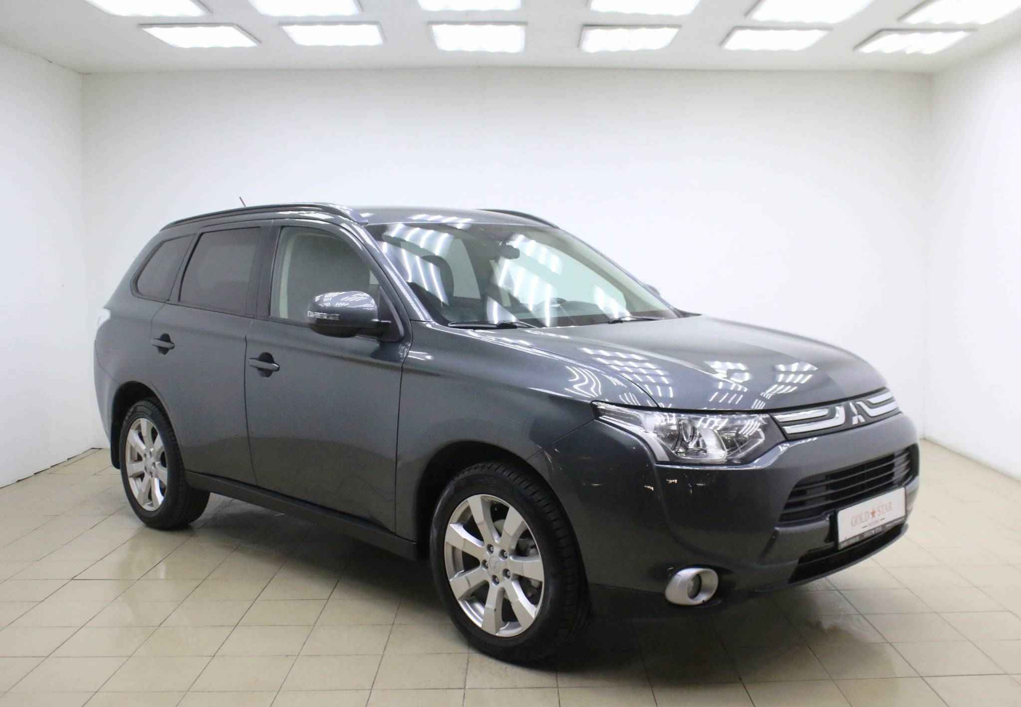 Mitsubishi Outlander, III