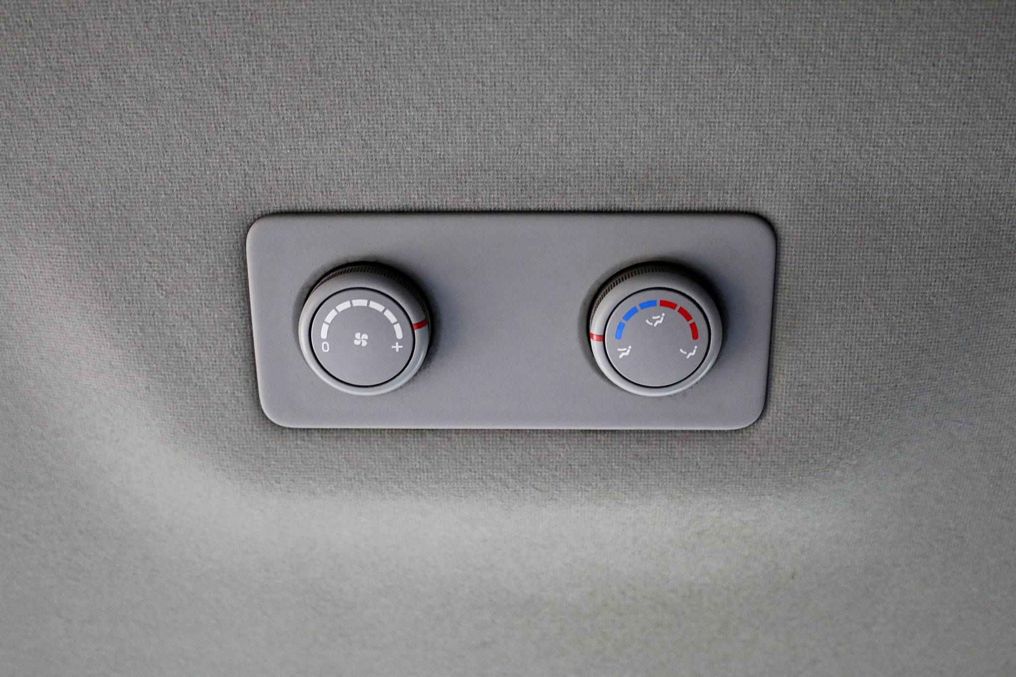 Hyundai Grand Starex, I