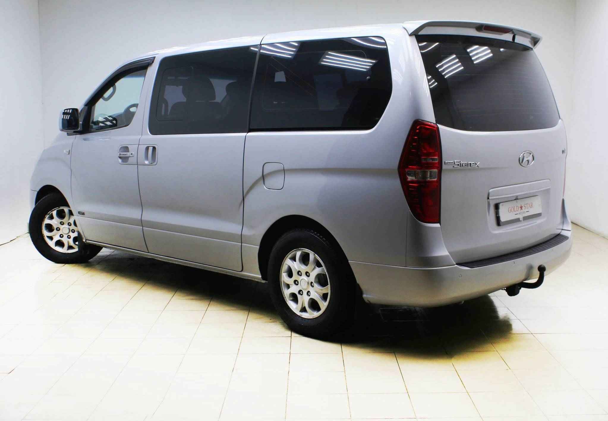 Hyundai Grand Starex, I