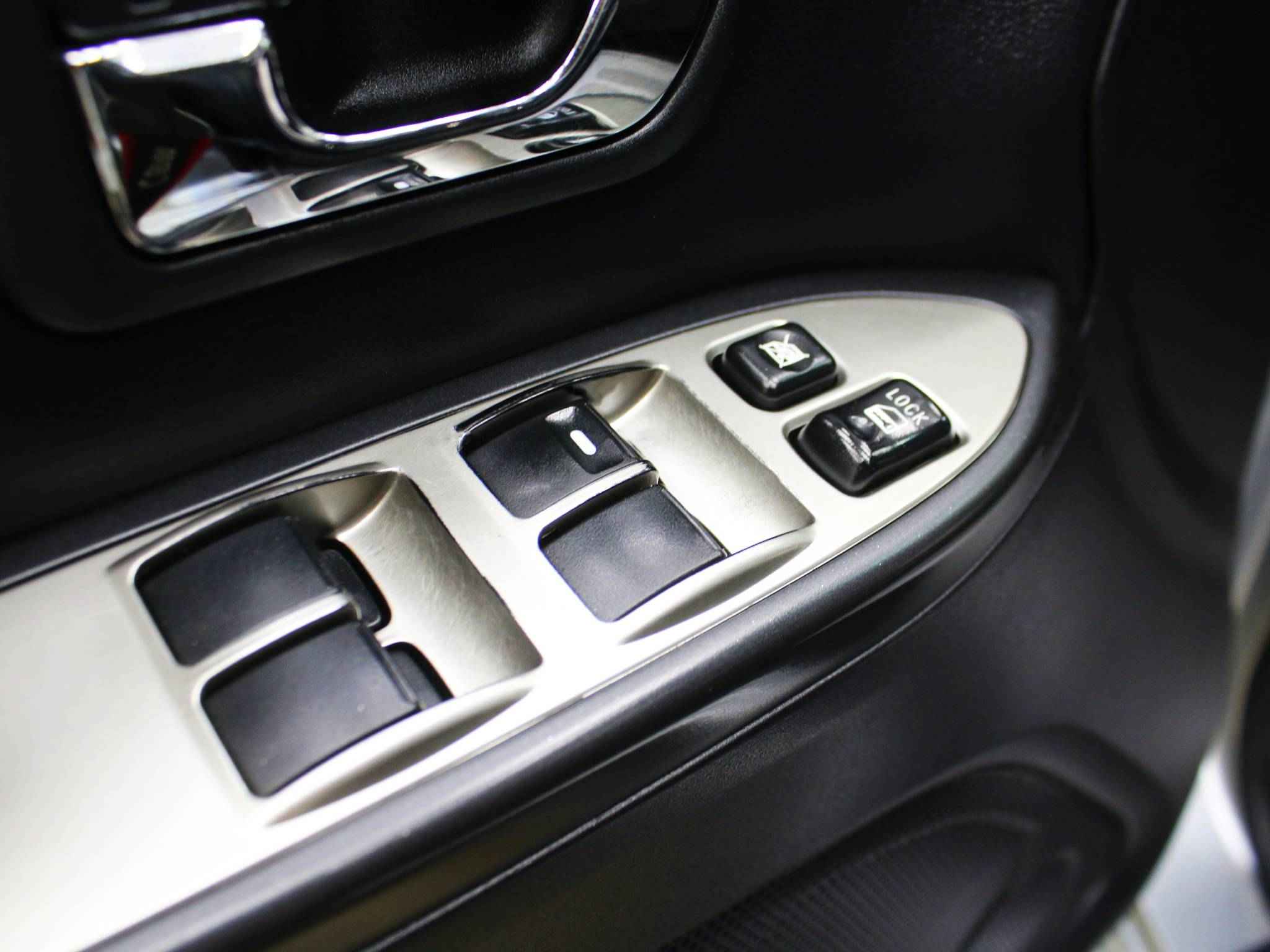 Mitsubishi Pajero, IV