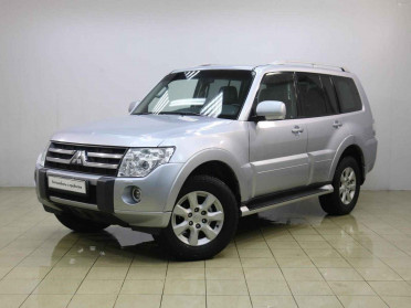 Mitsubishi Pajero, IV