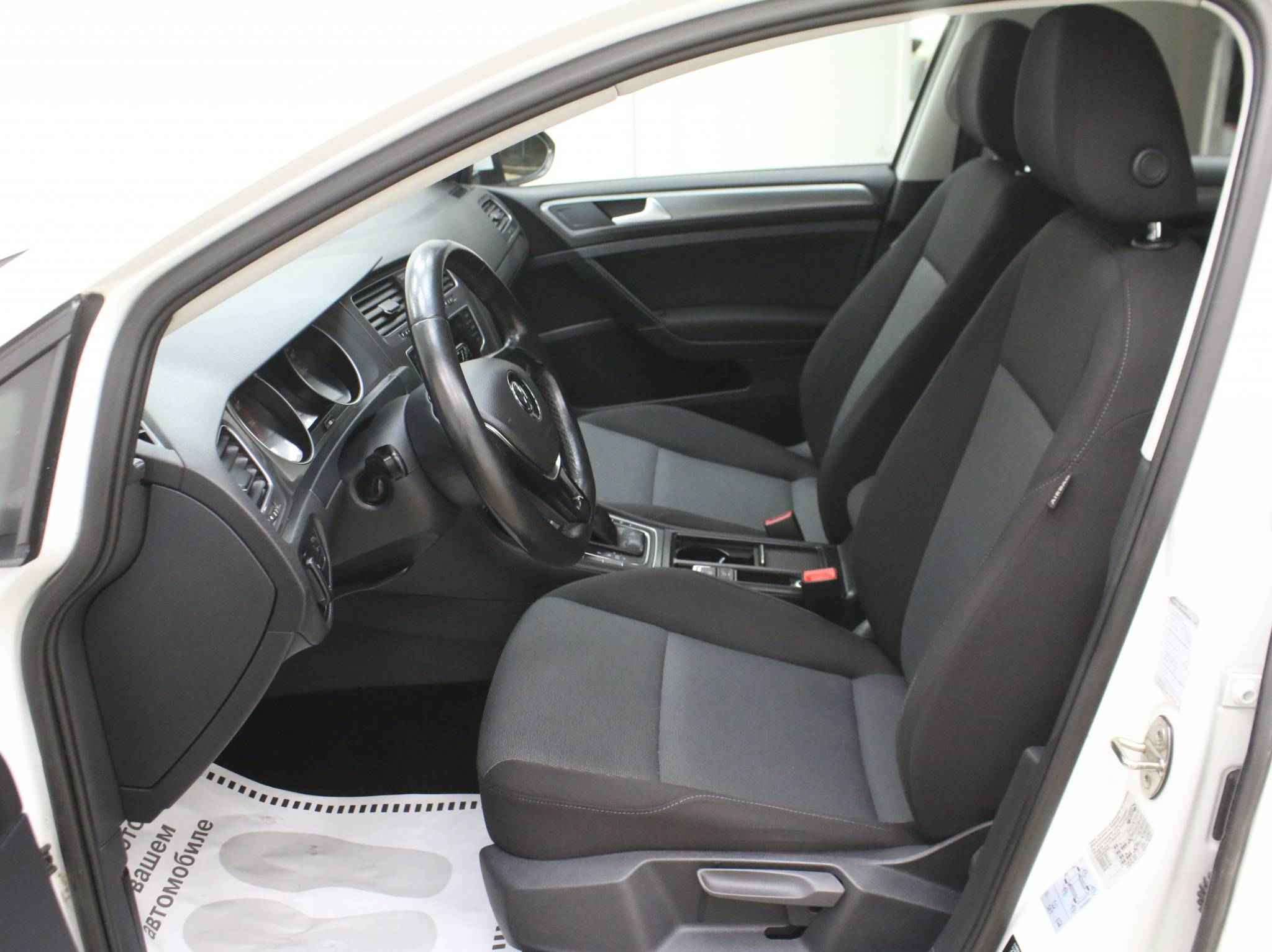 Volkswagen Golf, VII