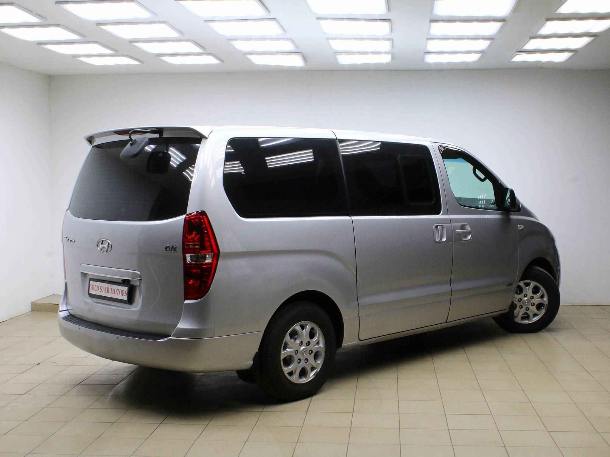 Hyundai Grand Starex, I