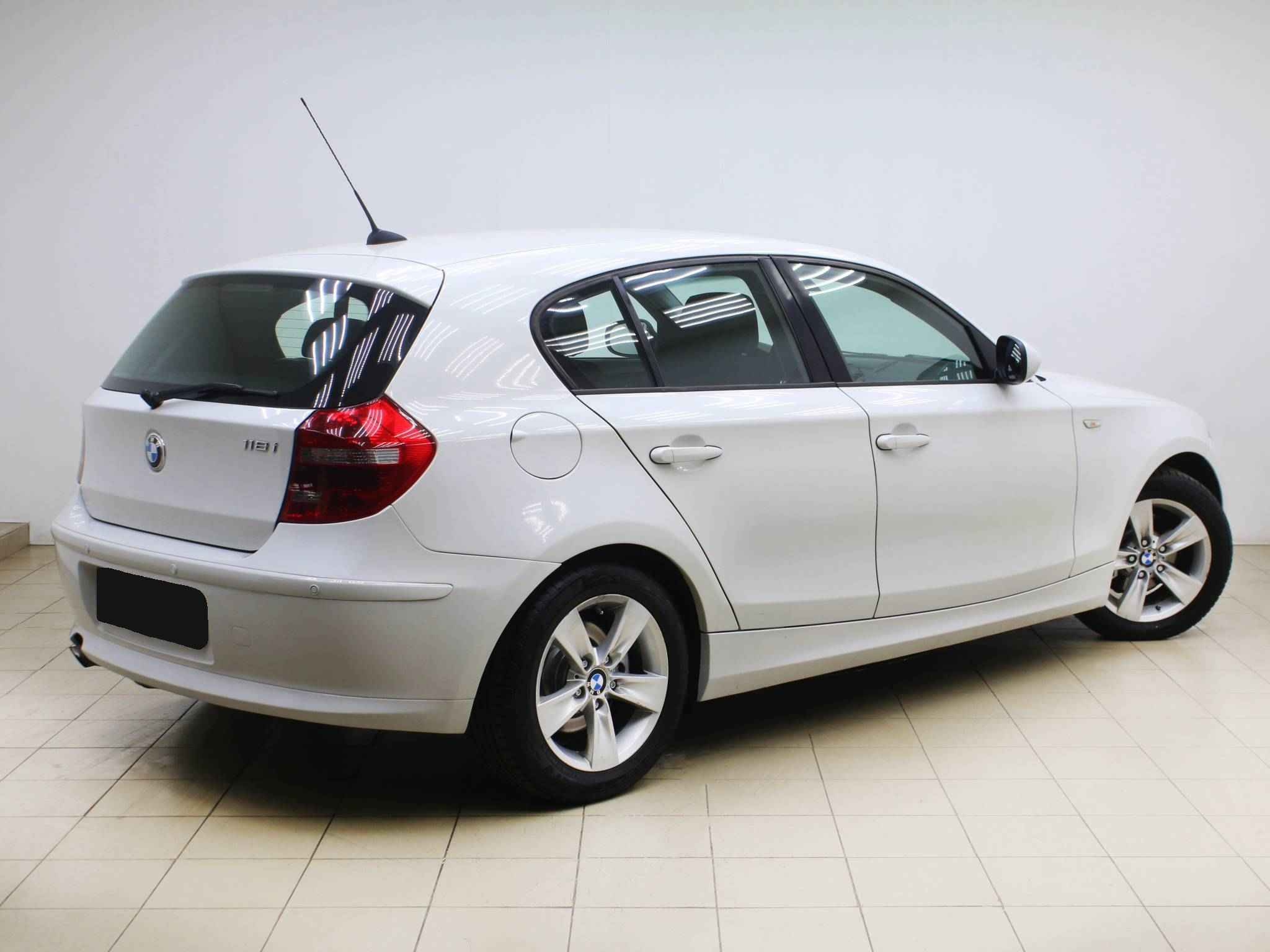 BMW 1 серии, I (E81/E82/E87/E88) Рестайлинг