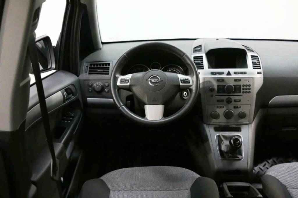 Opel Zafira, B Рестайлинг