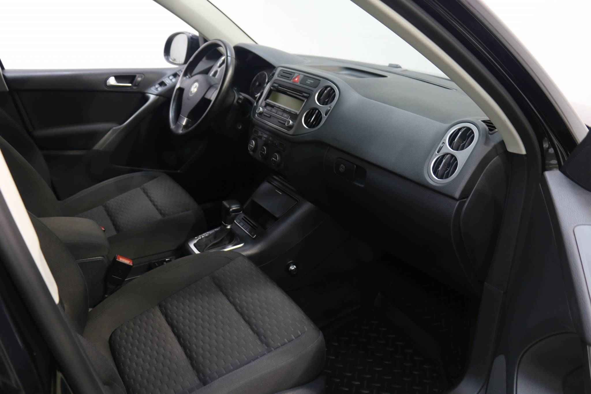 Volkswagen Tiguan, I