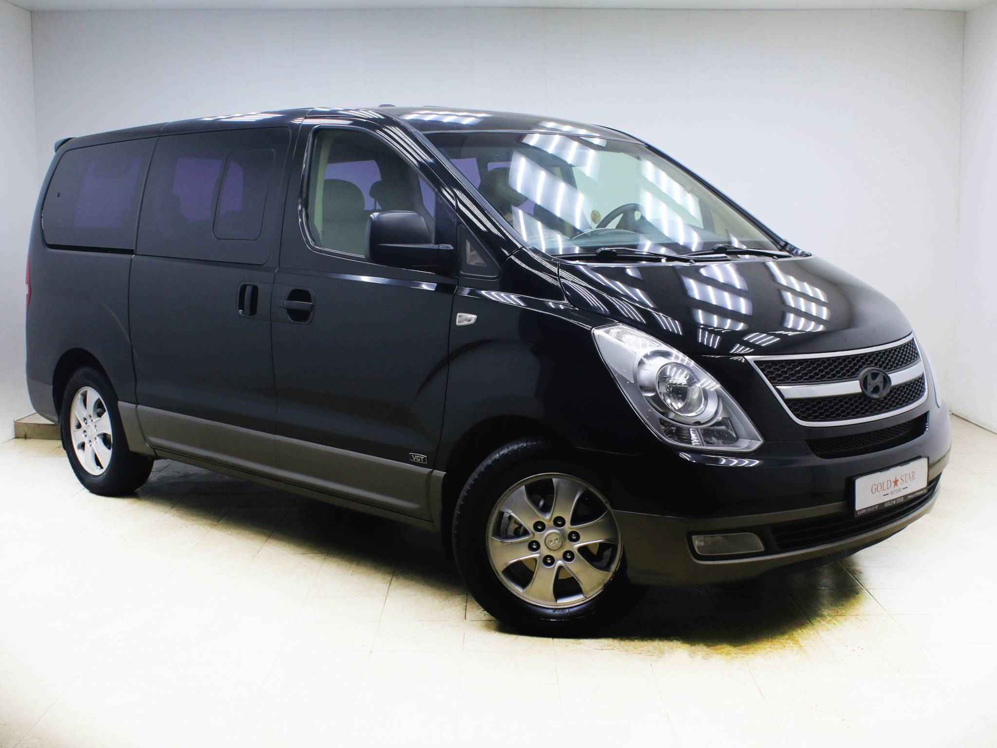 Hyundai Grand Starex, I