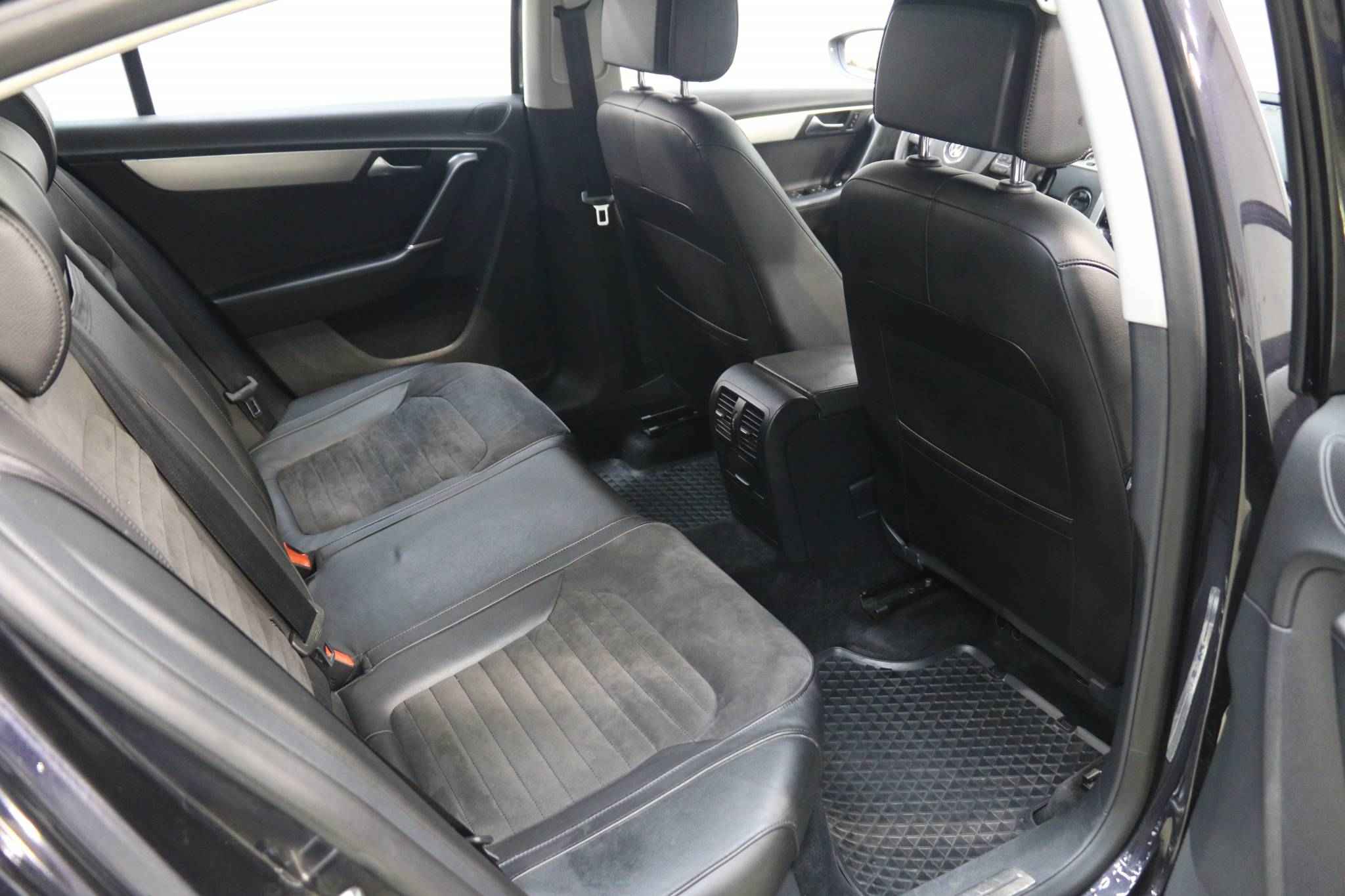 Volkswagen Passat, B7