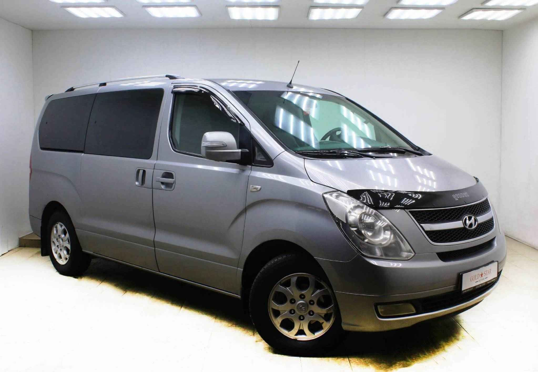 Hyundai Grand Starex, I
