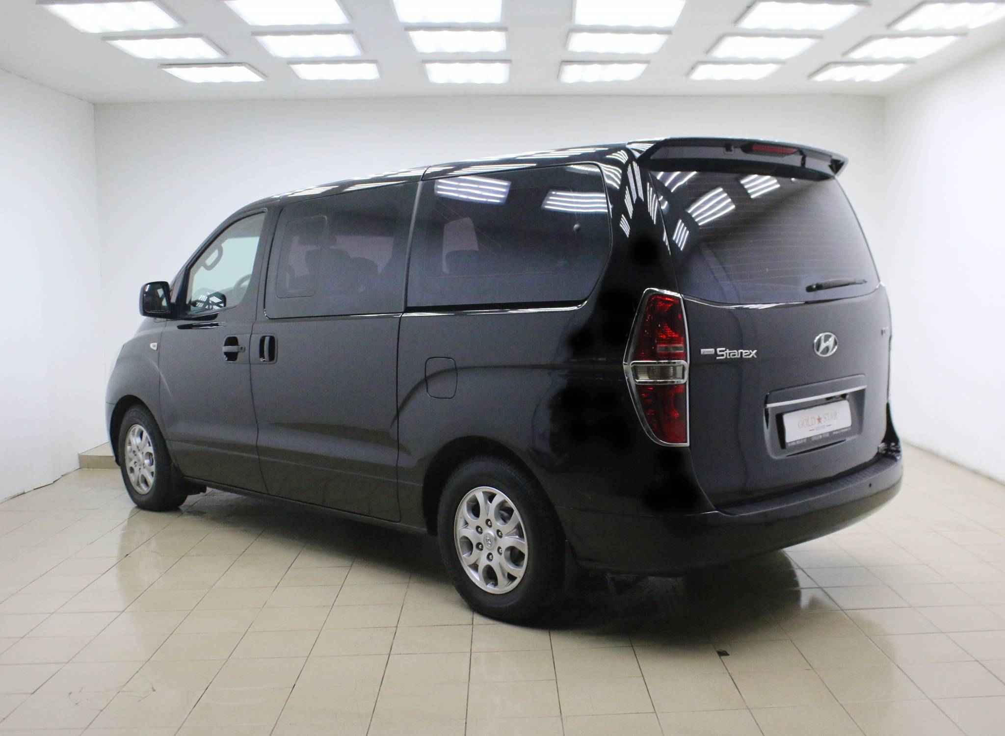 Hyundai Grand Starex, I