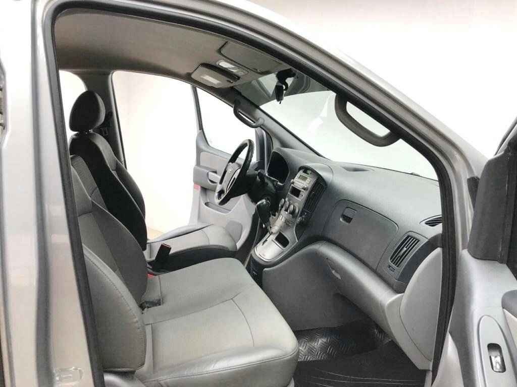 Hyundai Grand Starex, I