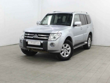 Mitsubishi Pajero, IV