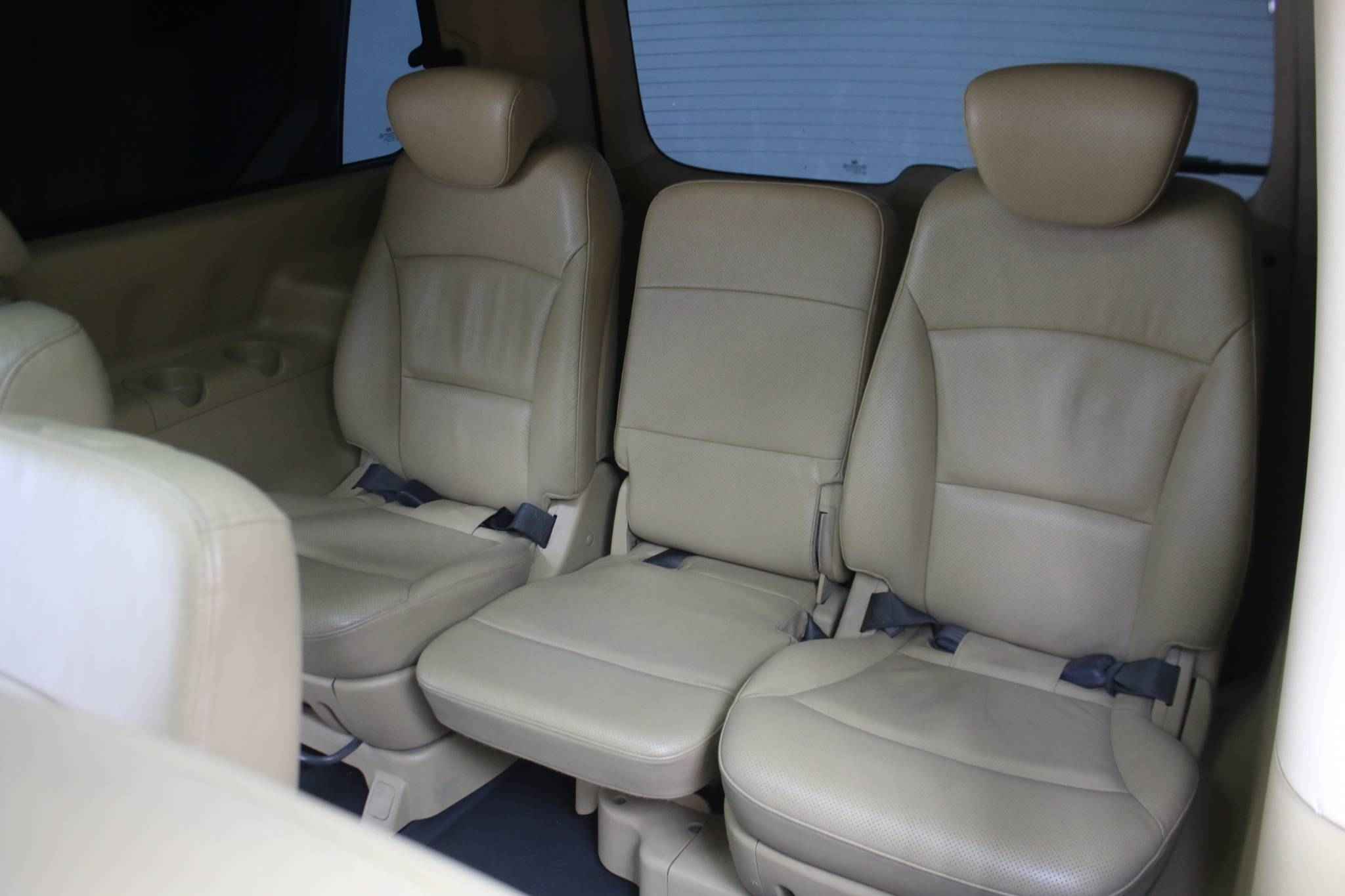 Hyundai Grand Starex, I