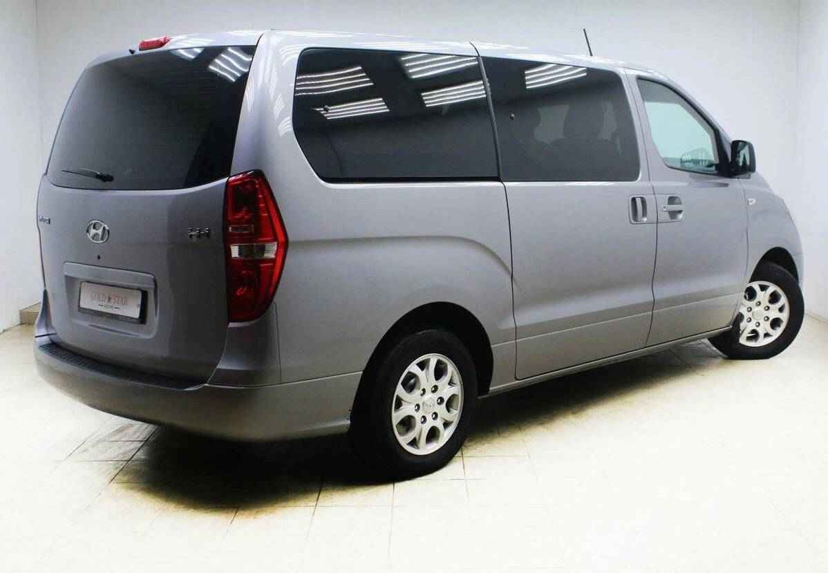 Hyundai H-1, II