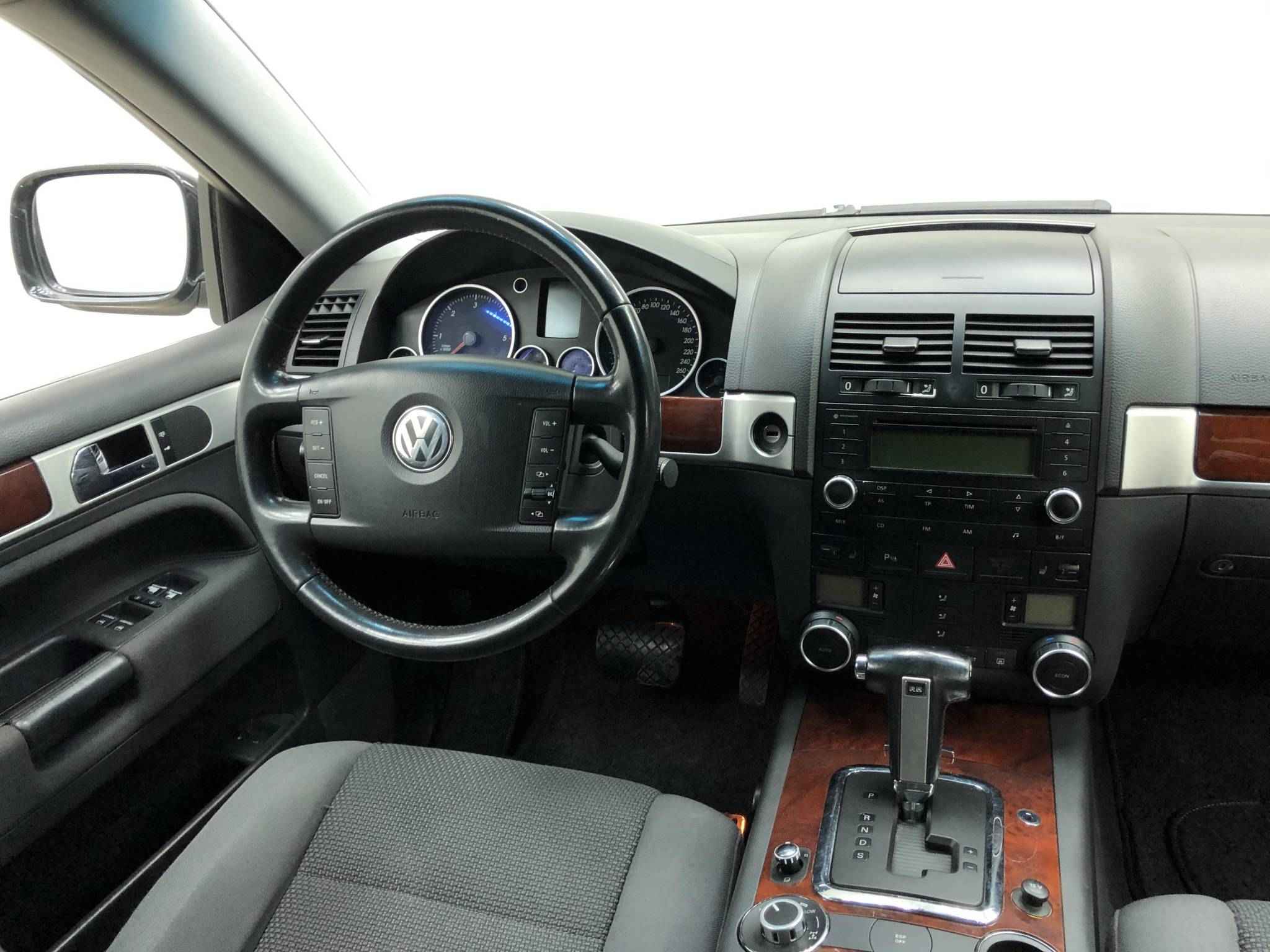 Volkswagen Touareg, I