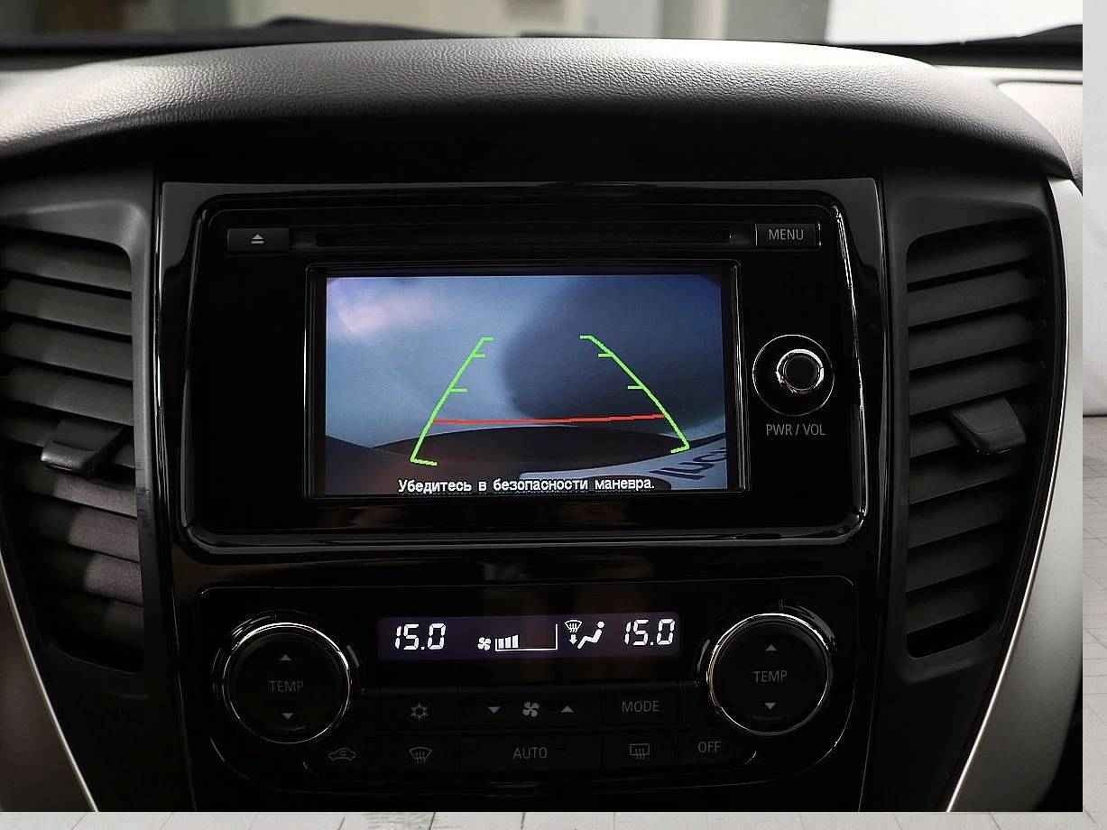 Mitsubishi Pajero Sport, III