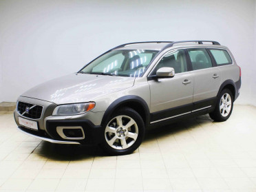 Volvo XC70, II