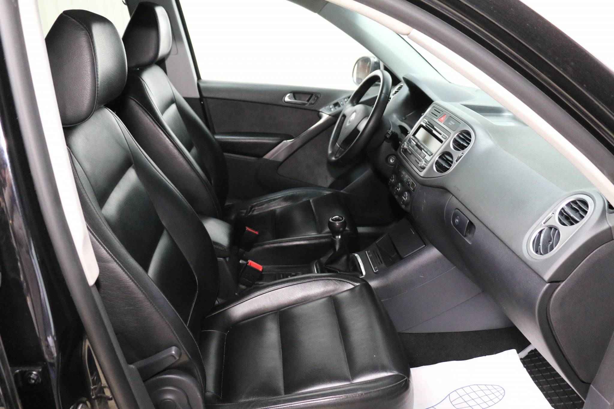 Volkswagen Tiguan, I