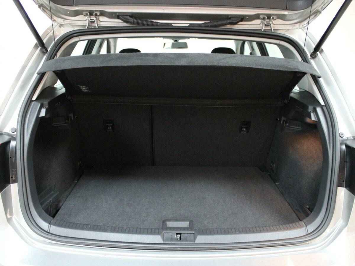 Volkswagen Golf, VII