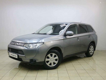 Mitsubishi Outlander, III