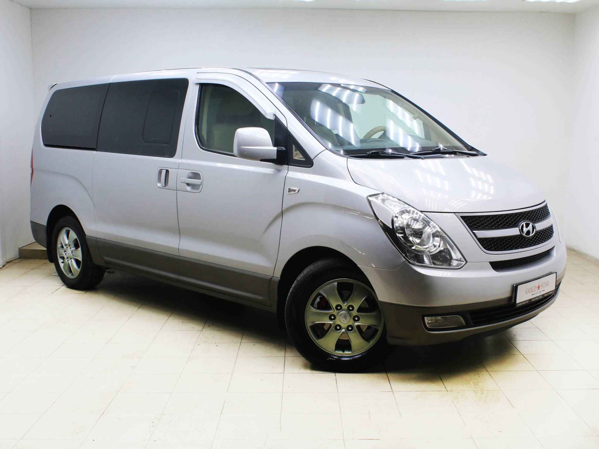 Hyundai Grand Starex, I