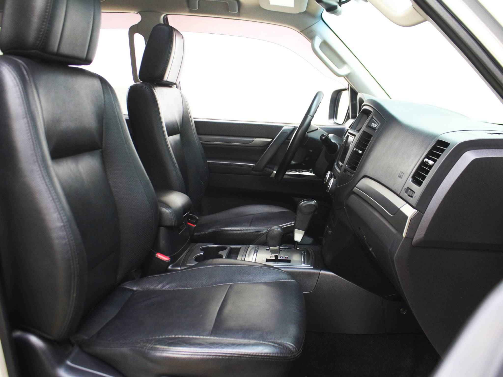 Mitsubishi Pajero, IV Рестайлинг 1