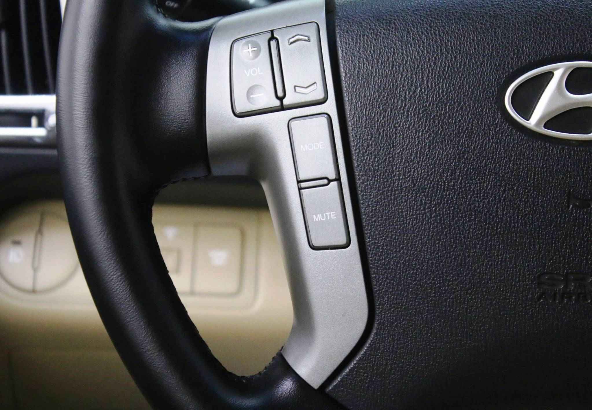 Hyundai Grand Starex, I