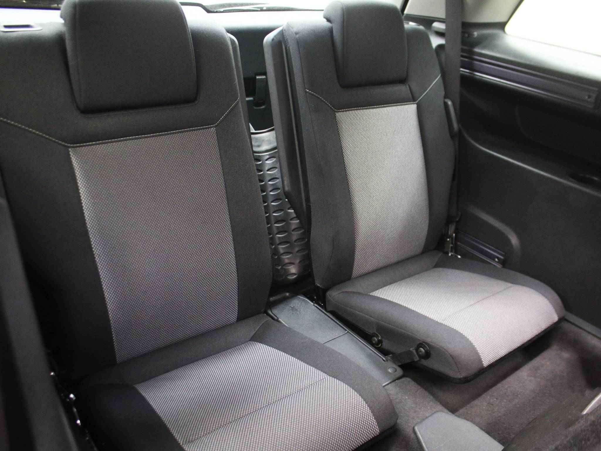 Opel Zafira, B Рестайлинг