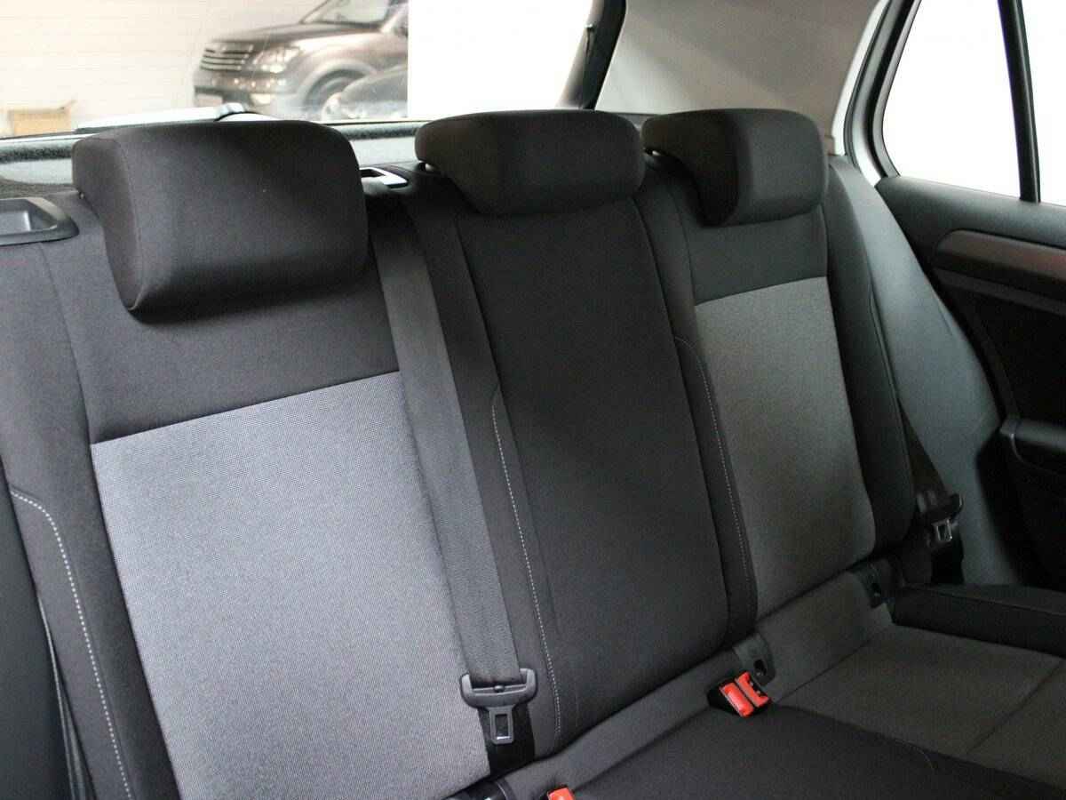 Volkswagen Golf, VII