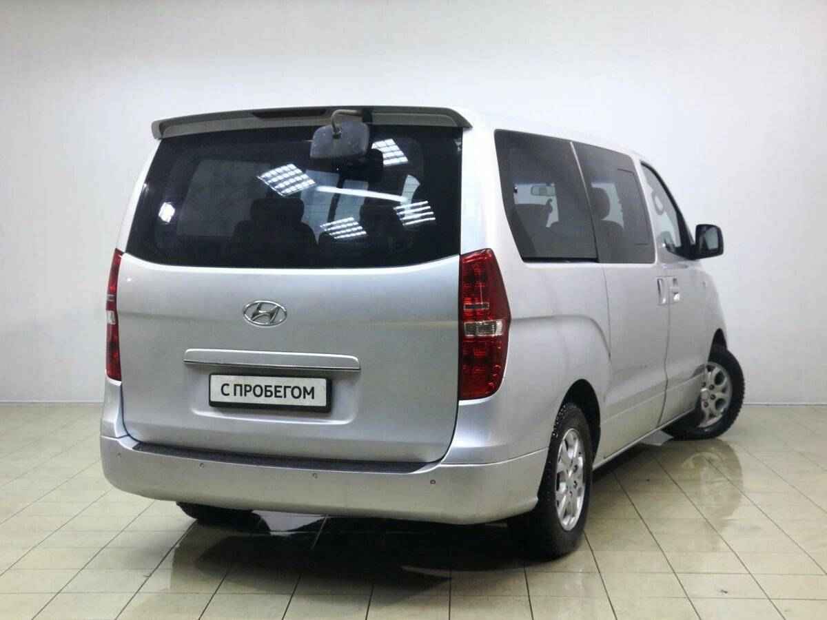 Hyundai Grand Starex, I