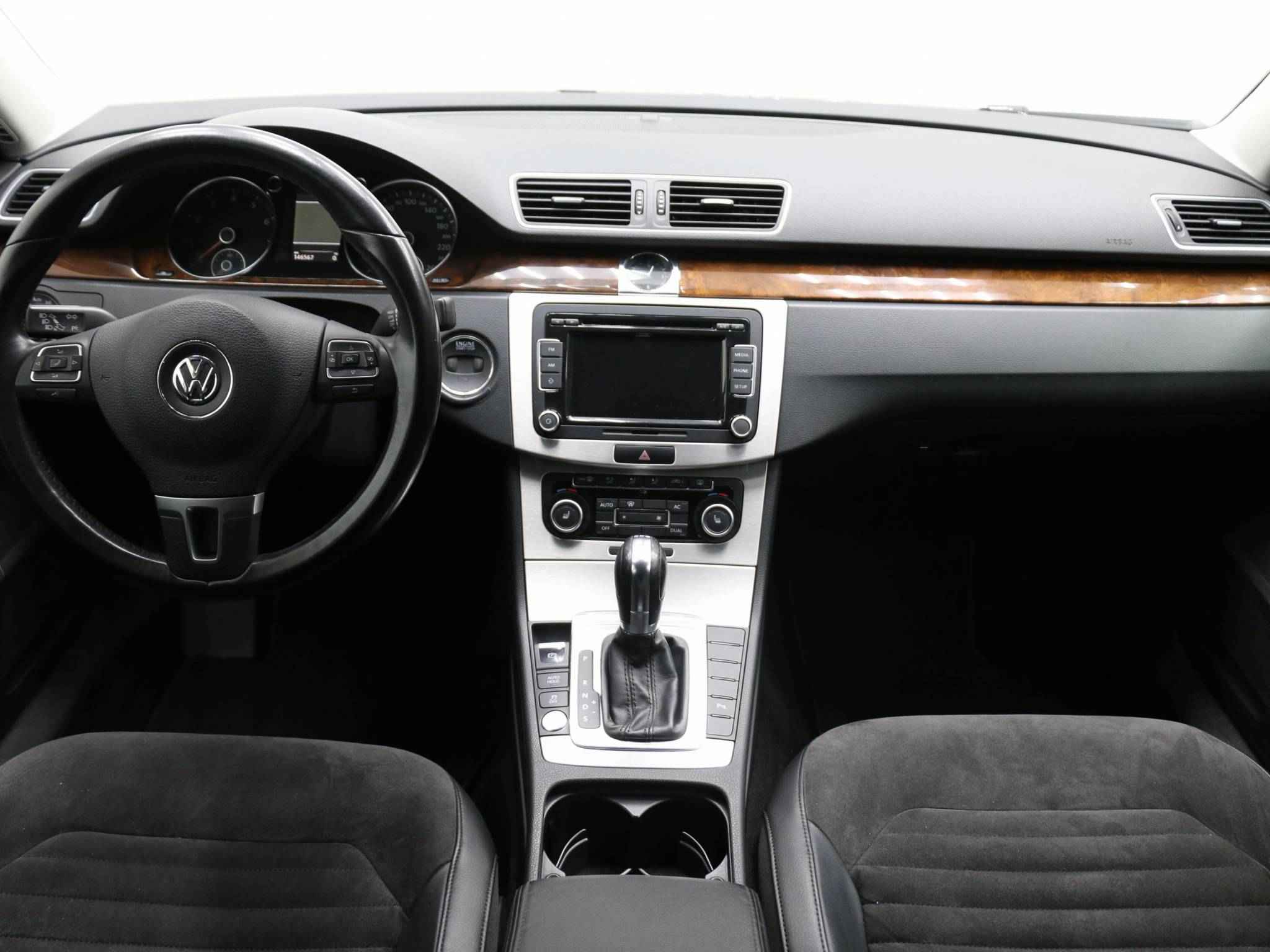 Volkswagen Passat, B7