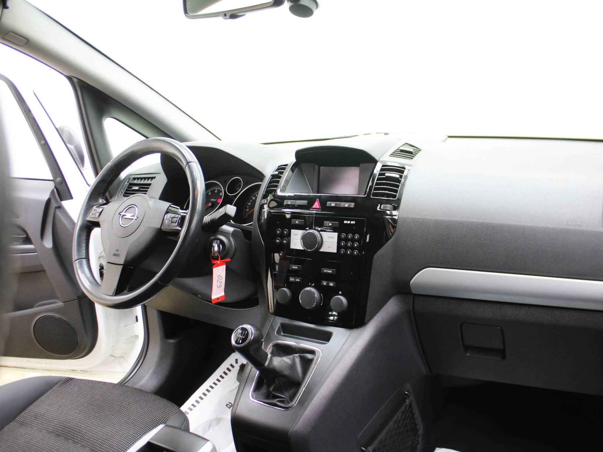 Opel Zafira, B Рестайлинг