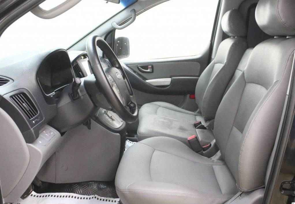 Hyundai Grand Starex, I