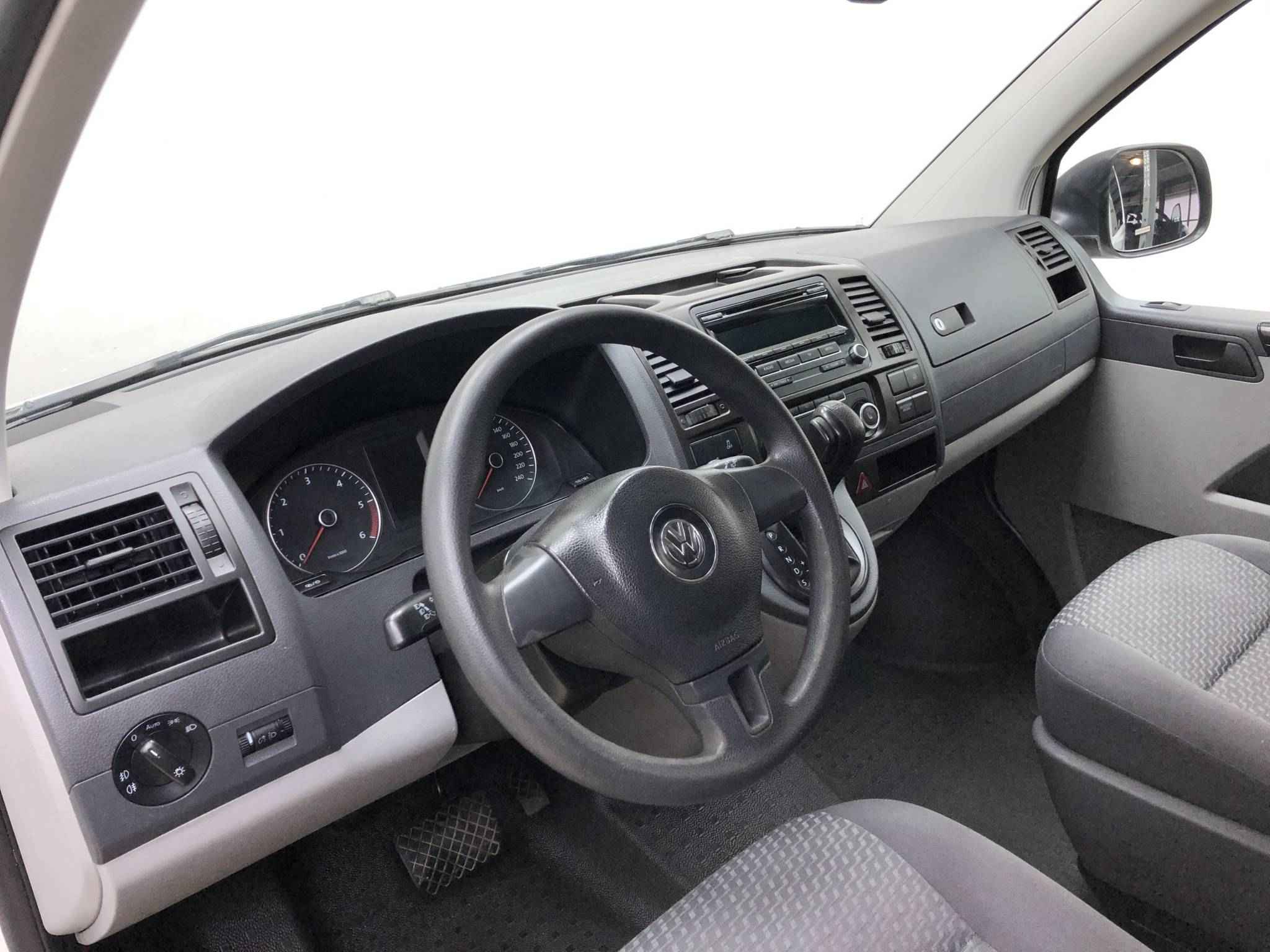 Volkswagen Caravelle, T5 Рестайлинг