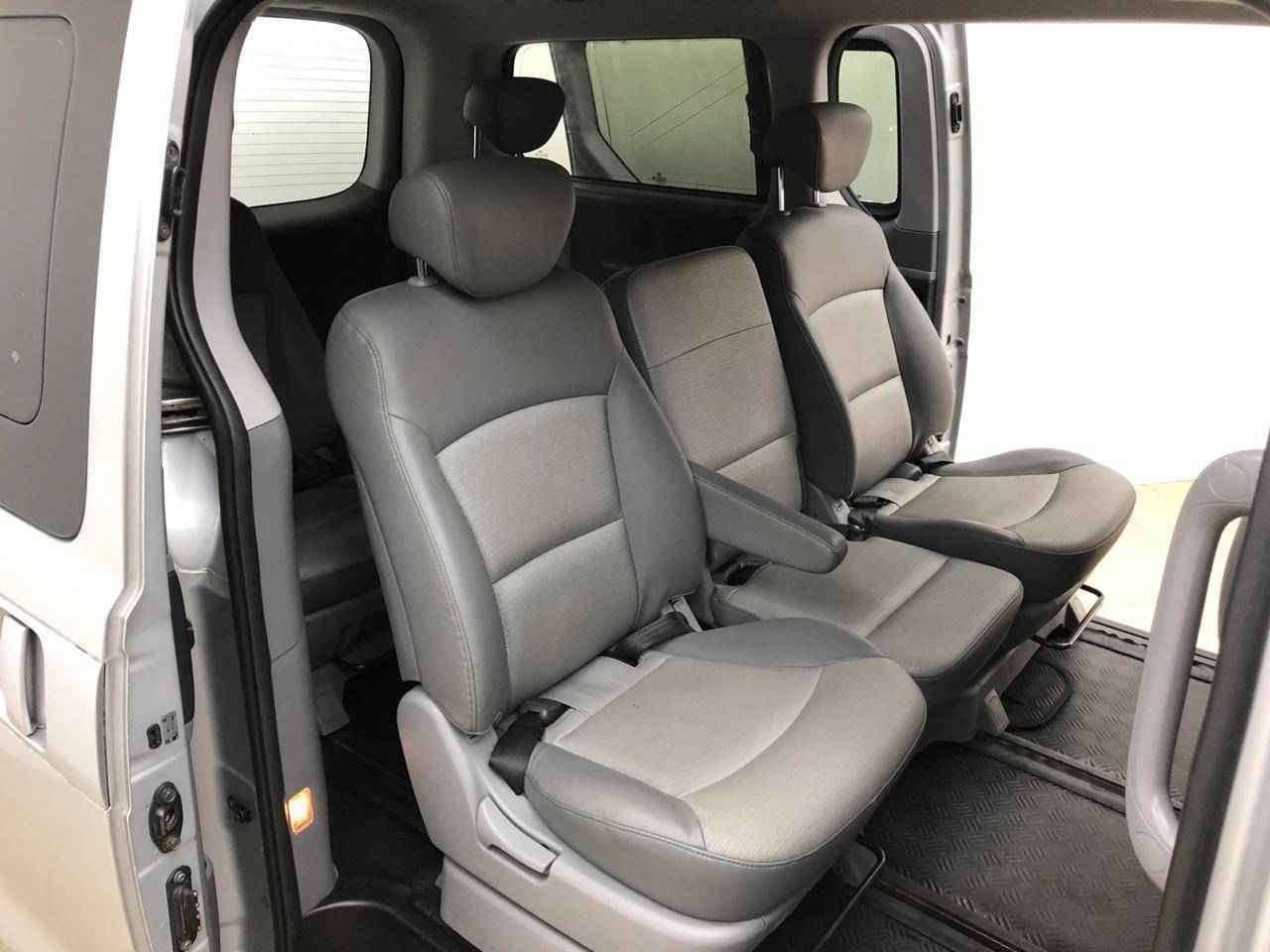 Hyundai Grand Starex, I