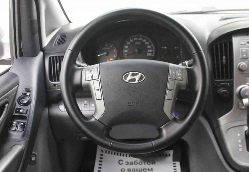 Hyundai Grand Starex, I
