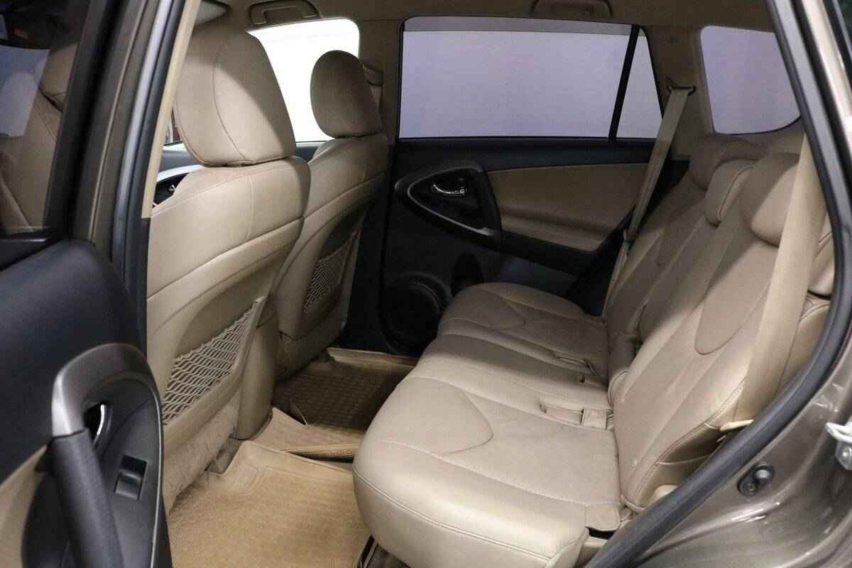 Toyota RAV4, III (XA30)